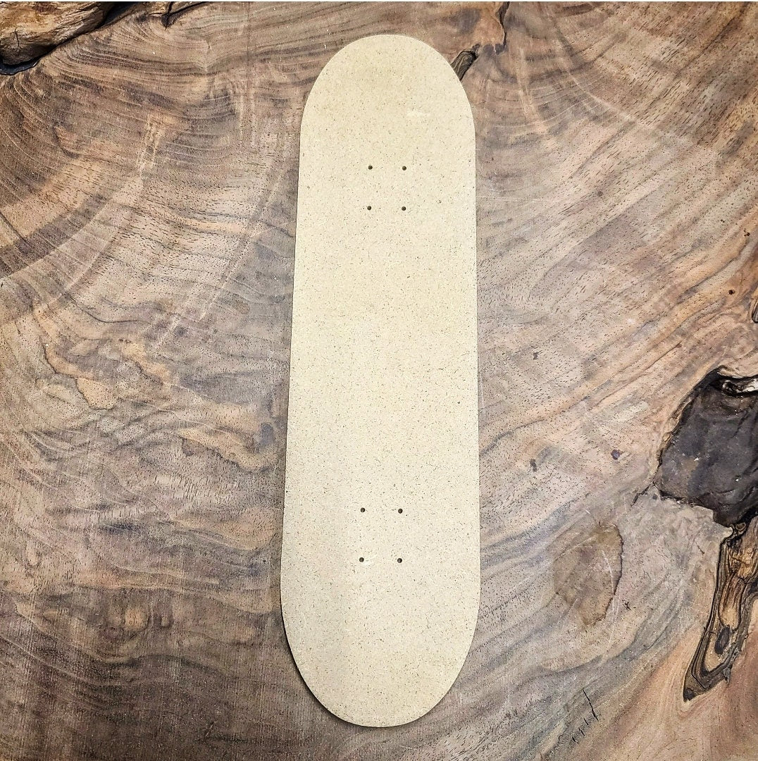 MAKERS REUSABLE MOLD™ Skateboard with predrilled holes Blank/ Template
